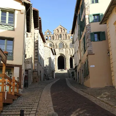 לינה וארוחת בוקר Au Bon Gre D'hugoline 3*